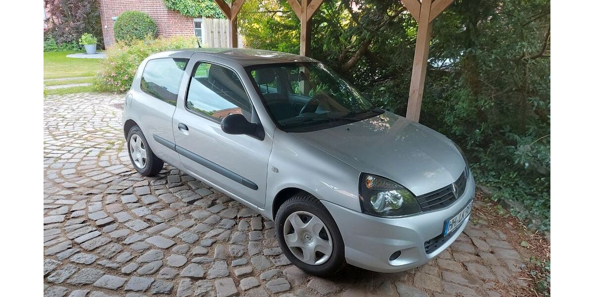 Renault Clio 66.000 km 2.700 &euro; Hamburg 21035