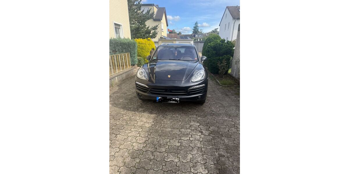 Porsche Cayenne 200.000 km 20.400 &euro; Leverkusen 51375