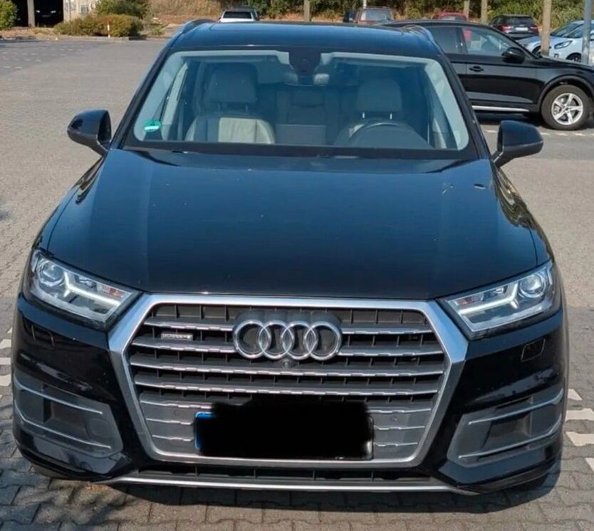 Q7