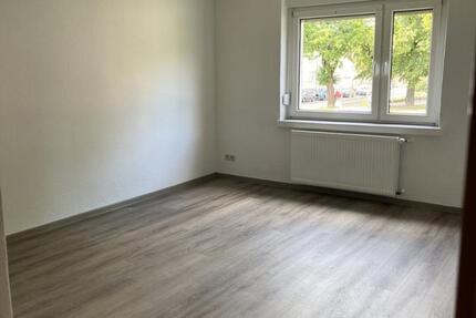 Wohnung Zerbst (Anhalt) - 4 Zimmer, 69 m&sup2;, 450&euro; | Angebot:26354790