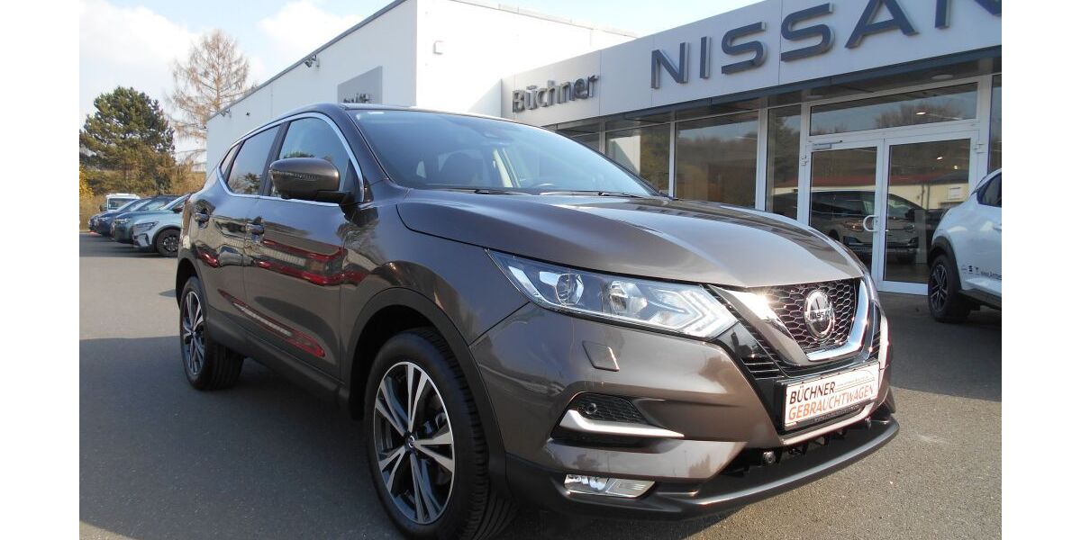 Nissan Qashqai 26.745 km 17.990 &euro; Görlitz 02828