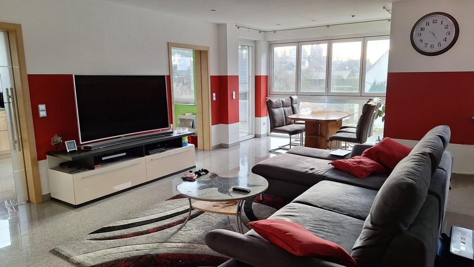 Traumwohnung in Stadtallendorf: 4 Zimmer, Balkon, Fußbodenheizung 4 zimmer