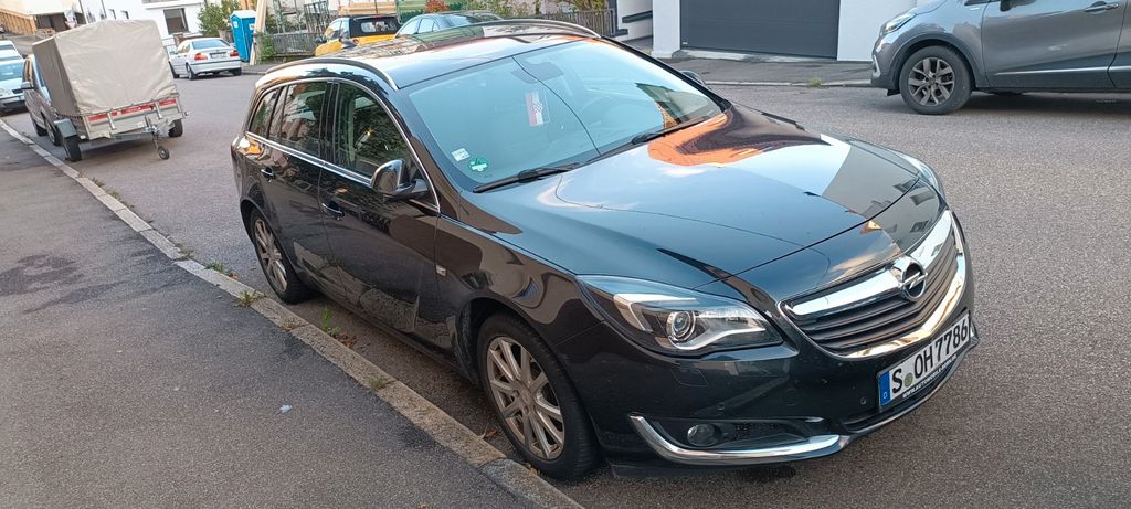 Opel Insignia 165.000 km 8.500 € Stuttgart 70435