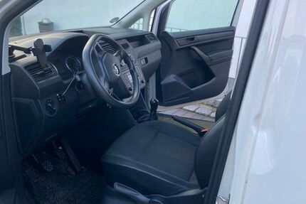 VW Caddy 130.000 km 10.999 &euro; Horstmar 48612