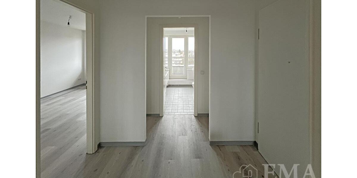 Dachgeschoßwohnung Falkensee - 2 Zimmer, 66 m&sup2;, 920&euro; | Angebot:25417234