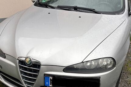 Alfa Romeo 147 164.300 km 2.500 € Hemer 58675