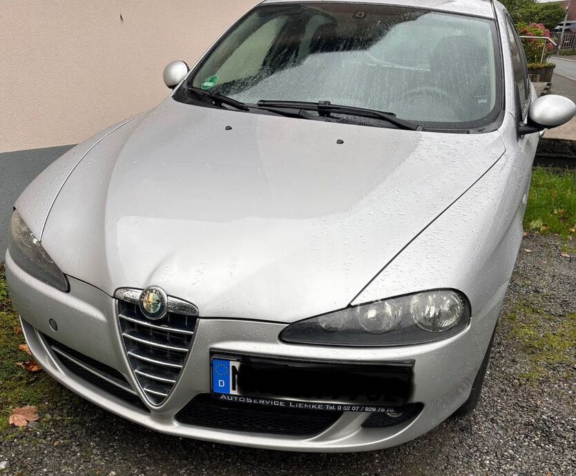 Alfa Romeo 147 164.300 km 2.500 € Hemer 58675
