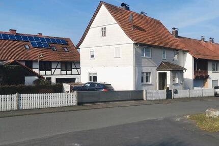 Haus Hünfeld - 5 Zimmer, 150 m&sup2;, 250.000&euro; | Angebot:25402345