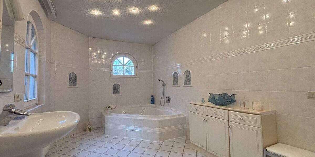 Einfamilienhaus Marburg / Ockershausen Marburg - 6 Zimmer, 213 m&sup2;, 549.900&euro; | Angebot:25689257