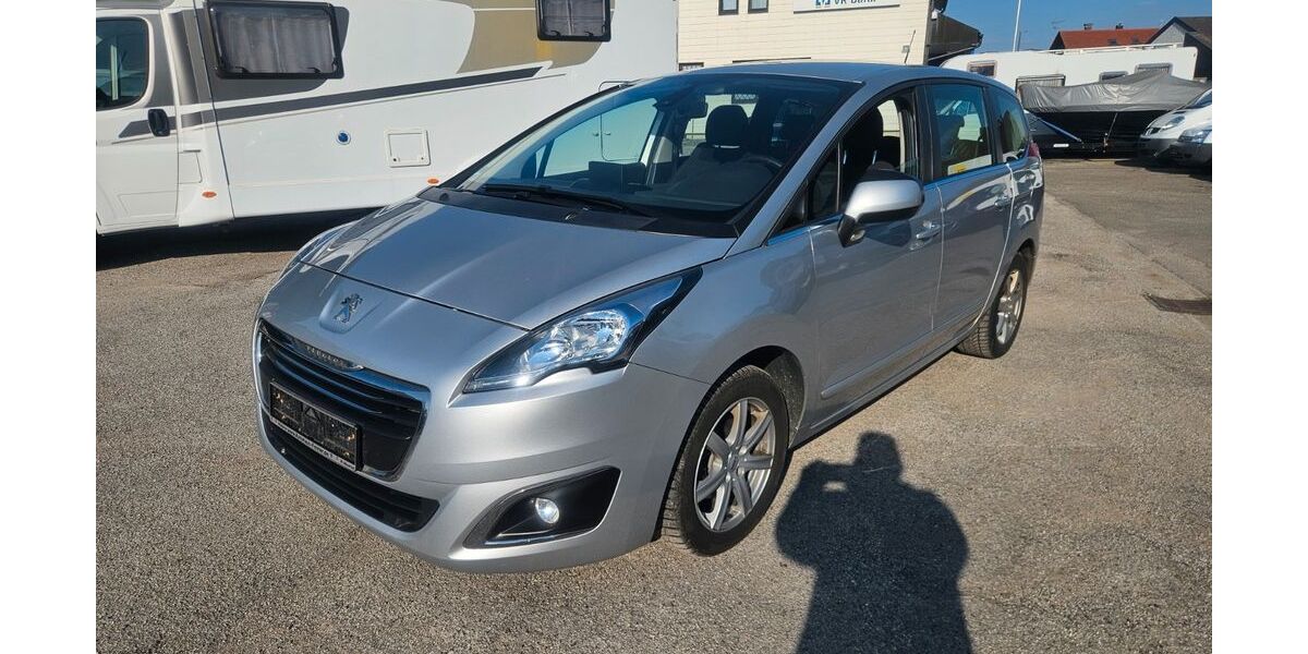 Peugeot 5008 171.000 km 5.999 &euro; Alling 82239