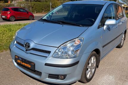 Toyota Corolla Verso 165.000 km 4.800 &euro; Berlin 13158