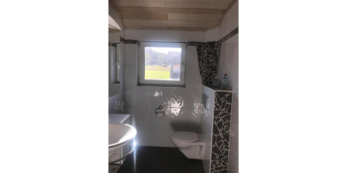 Einfamilienhaus Lahntal - 11 Zimmer, 235 m&sup2;, 280.000&euro; | Angebot:26856084