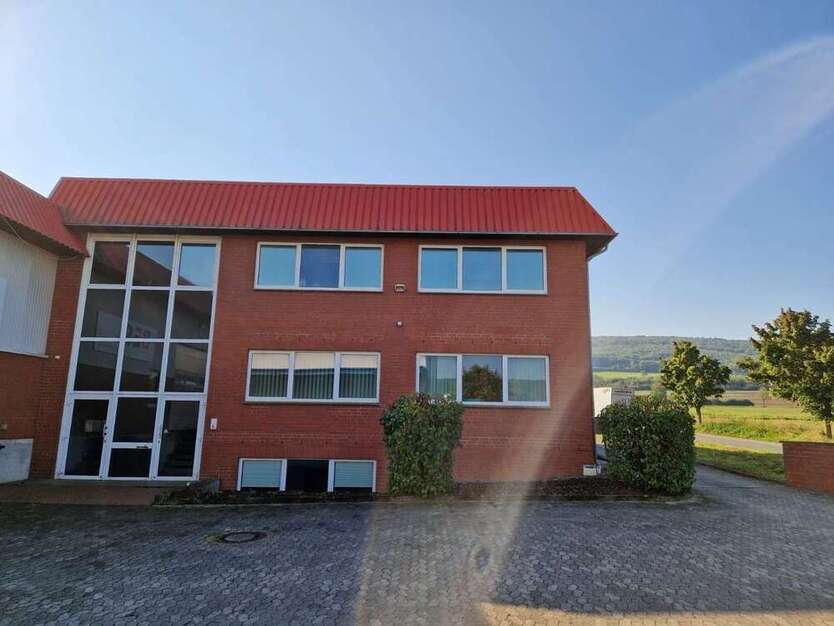 Büro in Luhden 770 € 140 m²