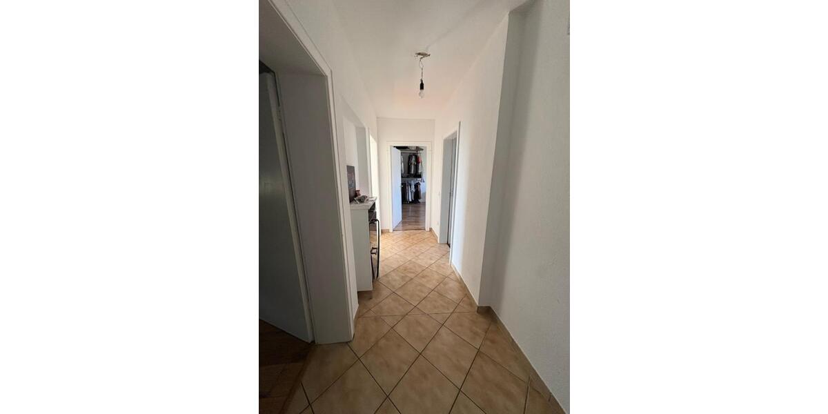 Etagenwohnung Nümbrecht - 3 Zimmer, 67 m&sup2;, 400&euro; | Angebot:25947642