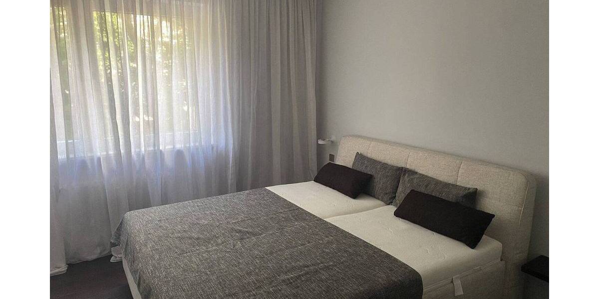 Etagenwohnung Berlin Wilmersdorf - 3 Zimmer, 80 m&sup2;, 2.100&euro; | Angebot:26862389