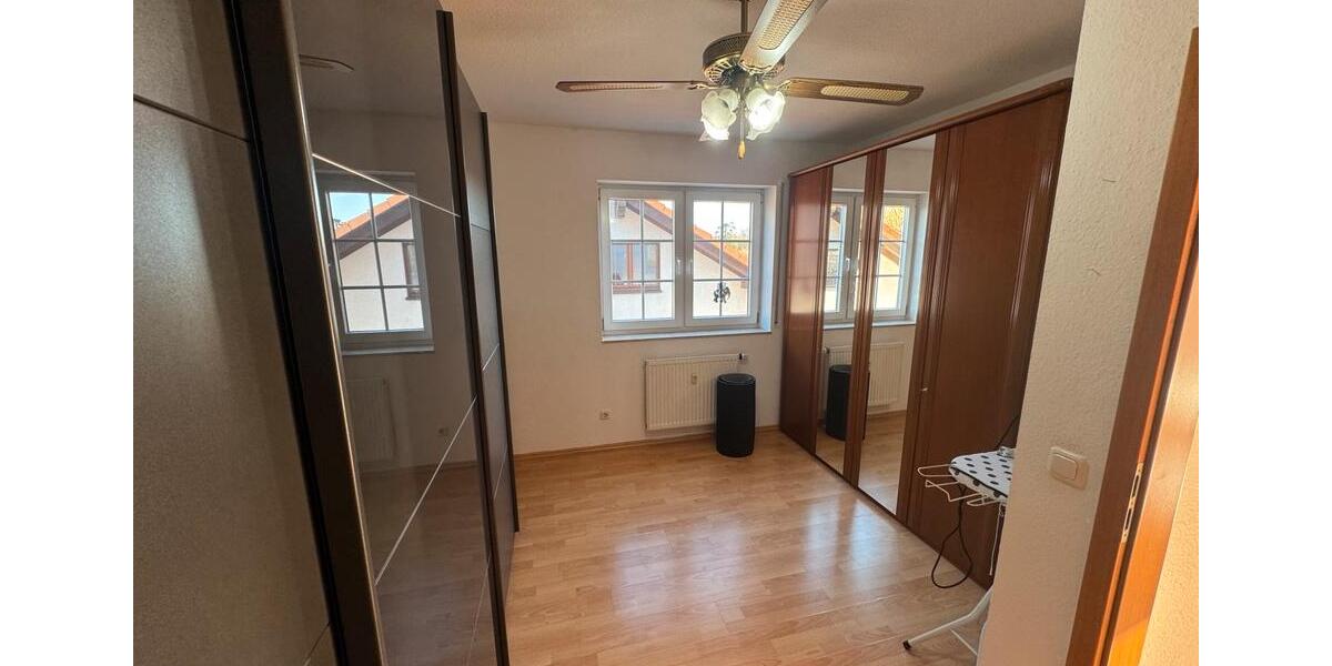 Etagenwohnung Groß-Gerau Gerau - 4 Zimmer, 76 m&sup2;, 1.700&euro; | Angebot:26184500