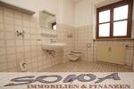 Attraktives Mehrfamilienhaus mit 5 Wohneinheiten, zwei Garagen und Garten in zentraler Lage in Neuburg - Ein Objekt von Ihrem Immobilienpartner SOWA Immobilien und Finanzen - Mehrfamilienhaus, Wohnhaus Neuburg an der Donau | Angebot:26299733