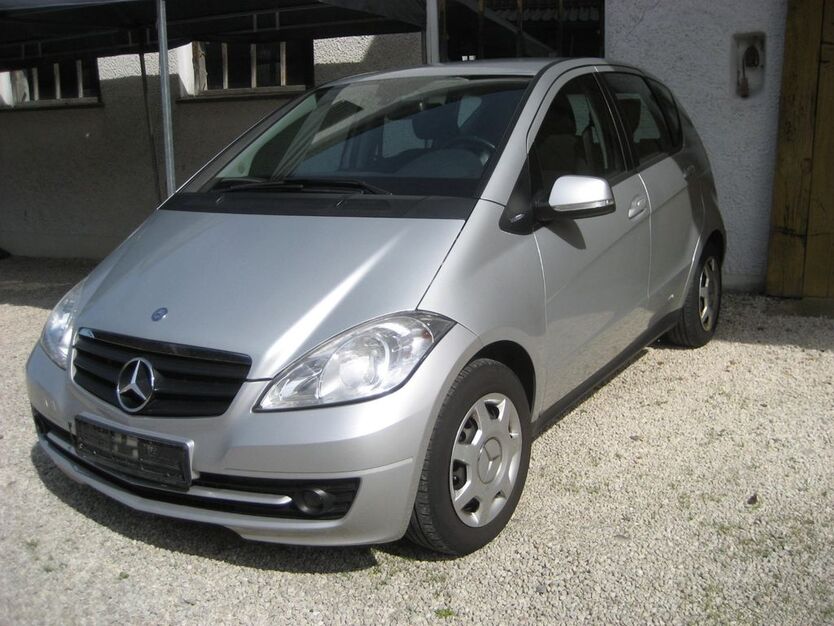 Mercedes-Benz A 160 230.600 km 2.200 € Gundremmingen 89355