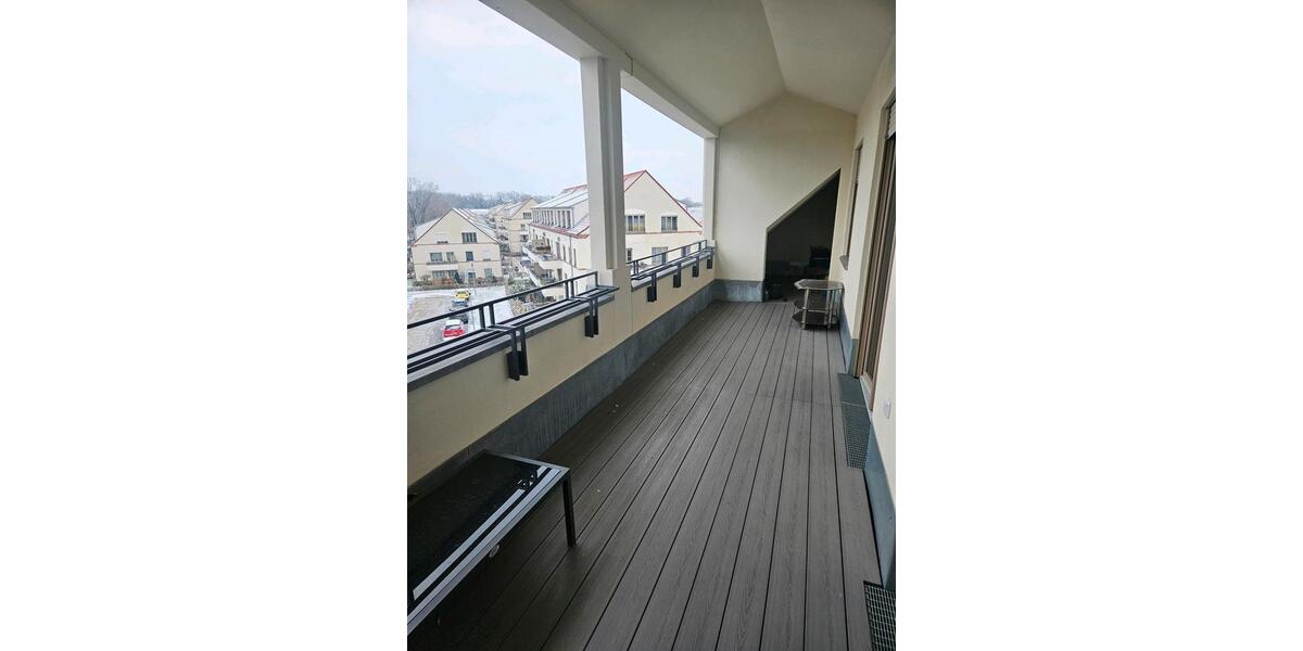 Dachgeschoßwohnung Schöneiche bei Berlin - 2 Zimmer, 120 m&sup2;, 750&euro; | Angebot:24826326