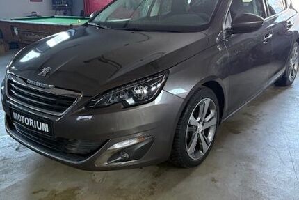 Peugeot 308 116.400 km 6.900 &euro; Tuntenhausen 83104