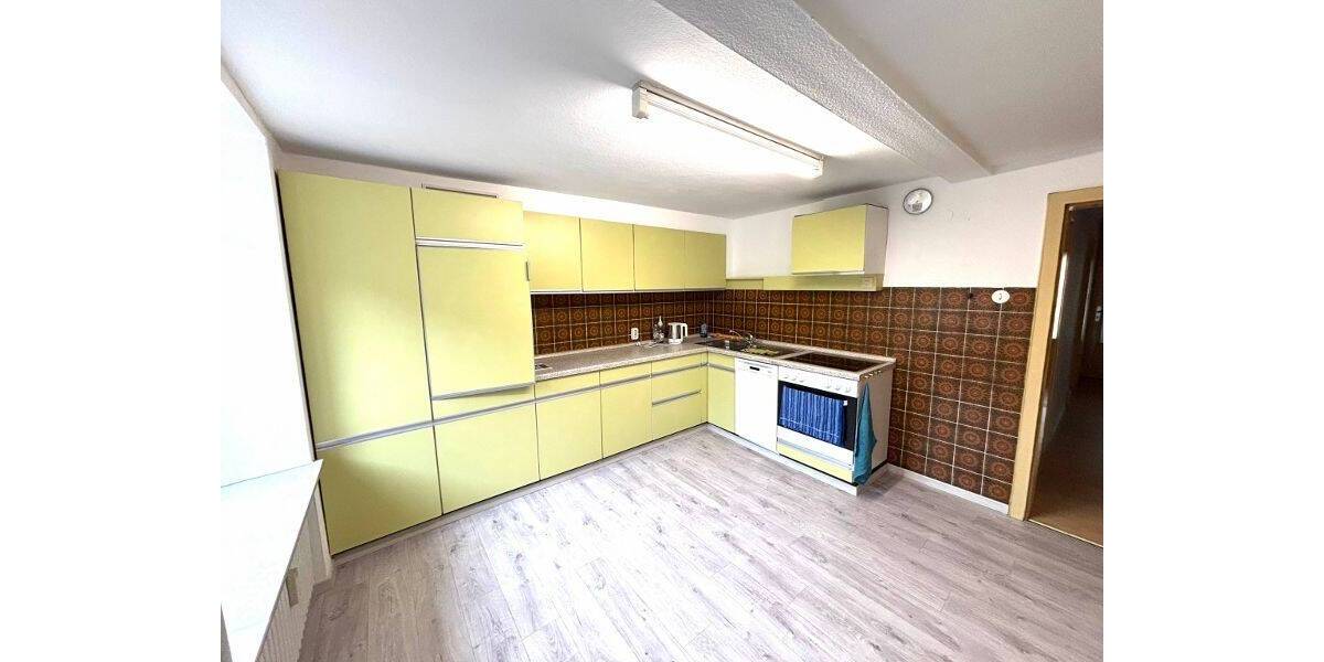Einfamilienhaus Hilzingen - 8 Zimmer, 192 m&sup2;, 415.000&euro; | Angebot:26276261
