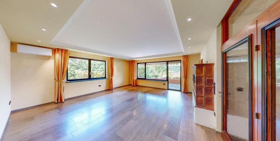 Einfamilienhaus Wertheim - 10 Zimmer, 500 m&sup2;, 450.000&euro; | Angebot:26902395
