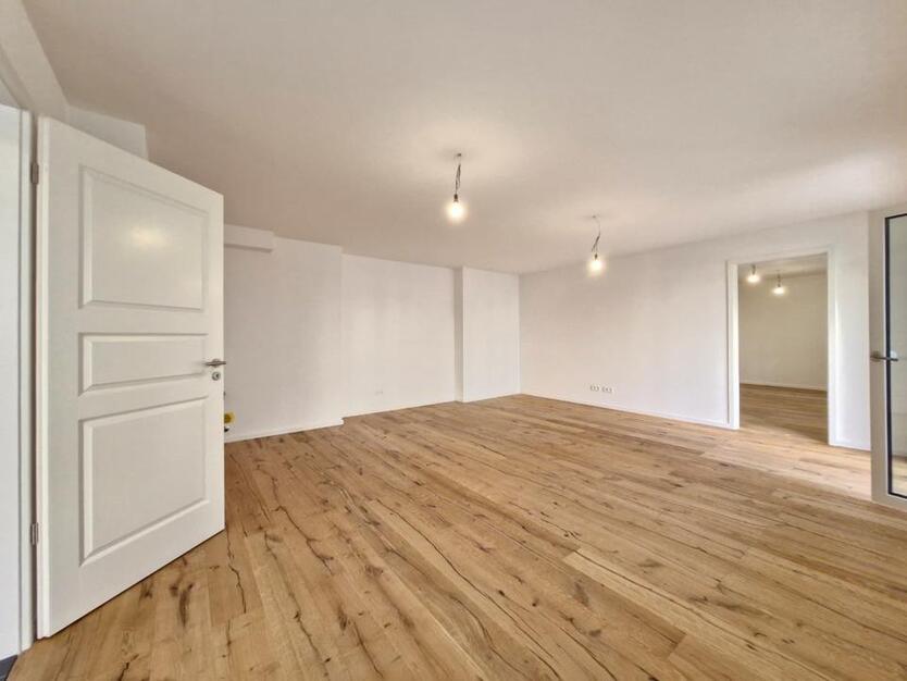 Exklusives Wohnen im Leipziger Zentrum – ca. 180 m², 5 stilvolle Zimmer und EBK! AB SOFORT! zimmer