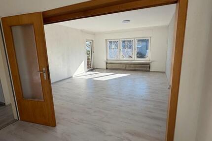 Wohnung Borken (Hessen) - 4 Zimmer, 100 m&sup2;, 750&euro; | Angebot:25353133