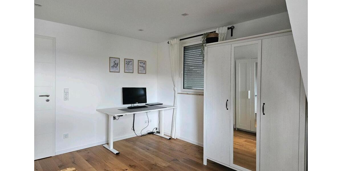 Dachgeschoßwohnung Griesheim - 3 Zimmer, 60 m&sup2;, 260.000&euro; | Angebot:26163882