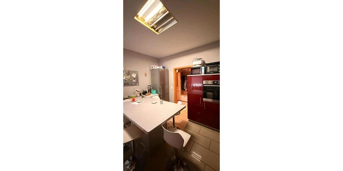 Erdgeschoßwohnung Coburg - 4 Zimmer, 120 m&sup2;, 210.000&euro; | Angebot:26429496