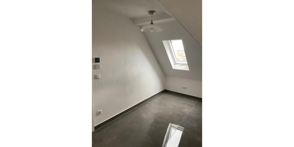 Dachgeschoßwohnung Hösbach - 3 Zimmer, 100 m&sup2;, 950&euro; | Angebot:26165814