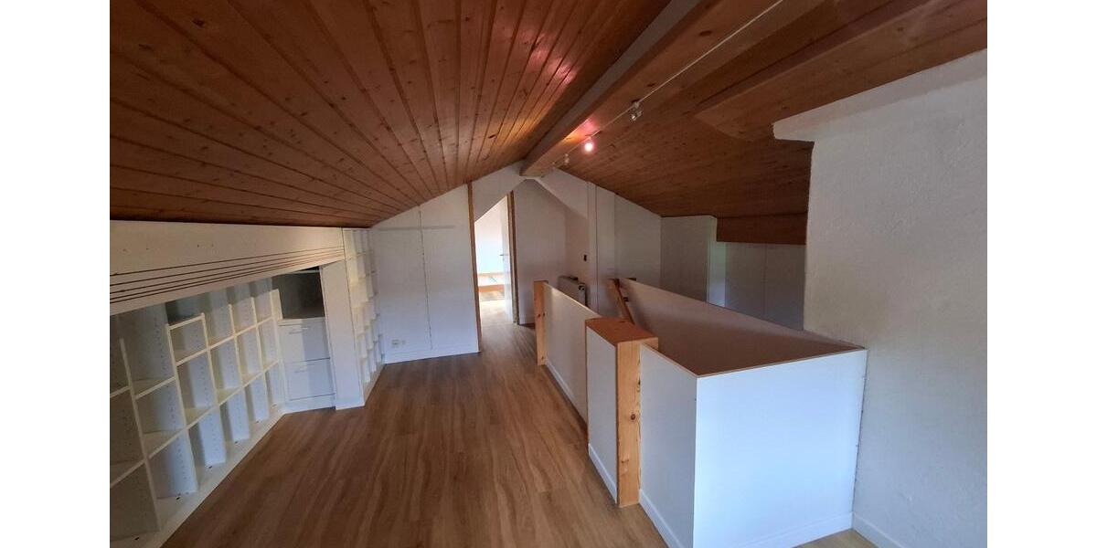 Etagenwohnung Sachsenkam - 5 Zimmer, 142 m&sup2;, 2.800&euro; | Angebot:26646643
