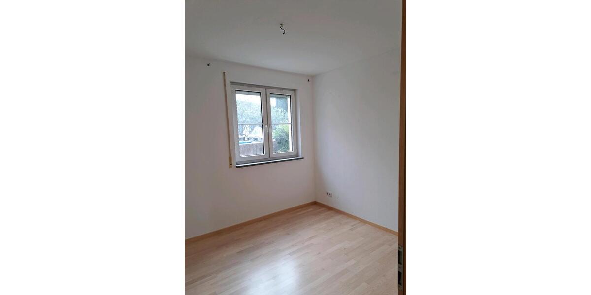 Etagenwohnung Hirschaid - 3 Zimmer, 117 m&sup2;, 1.100&euro; | Angebot:25266255