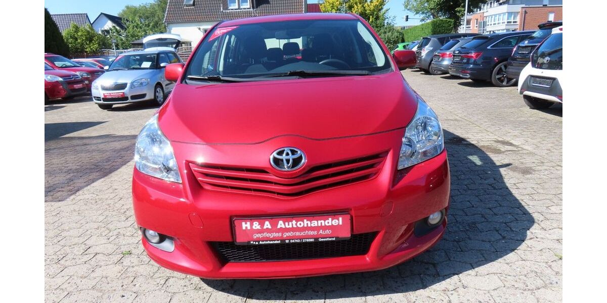 Toyota Verso 153.205 km 6.499 &euro; Geestland 27607