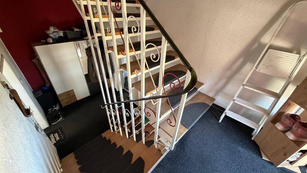 Mehrfamilienhaus, Wohnhaus Lemberg - 9 Zimmer, 320 m&sup2;, 259.000&euro; | Angebot:26346382