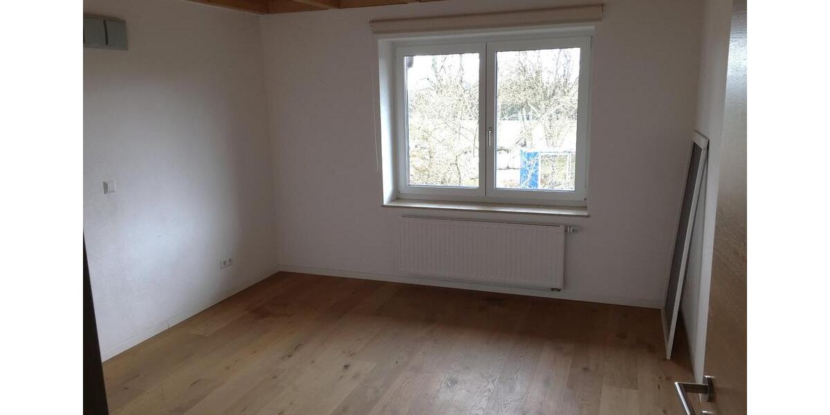 Einfamilienhaus Stetten am kalten Markt - 5 Zimmer, 105 m&sup2;, 1.100&euro; | Angebot:26103379