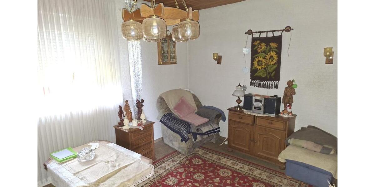 Einfamilienhaus Saarwellingen - 4 Zimmer, 93 m&sup2;, 110.000&euro; | Angebot:26739303