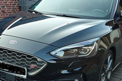 Ford Focus 41.000 km 22.900 € Nordenham 26954