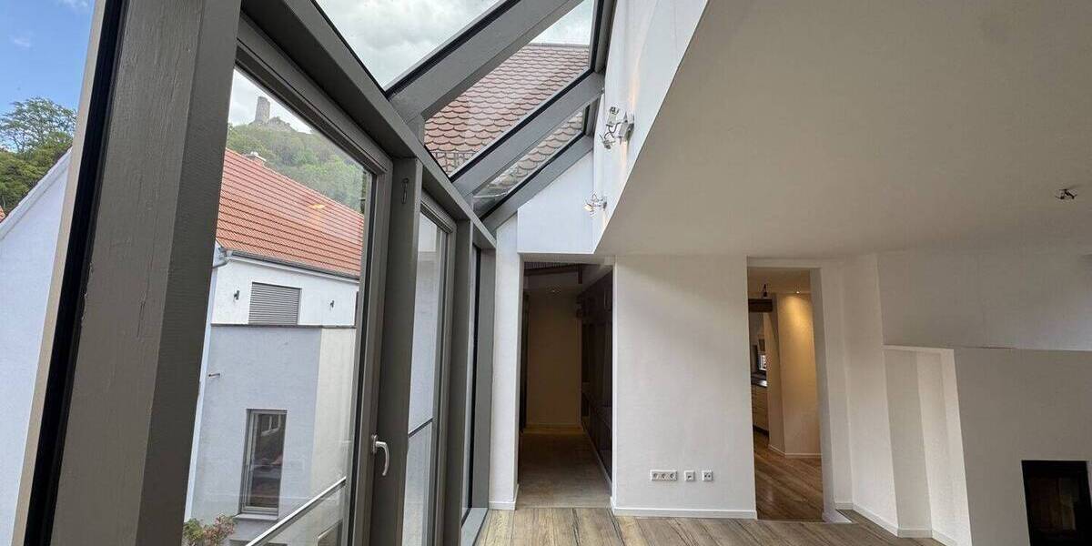 Einfamilienhaus Weinheim - 7 Zimmer, 196 m&sup2;, 2.995&euro; | Angebot:26833737