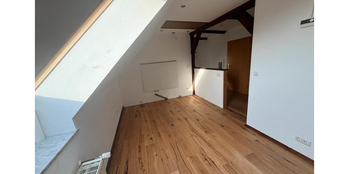 Dachgeschoßwohnung Barum - 2 Zimmer, 72 m&sup2;, 650&euro; | Angebot:26320670