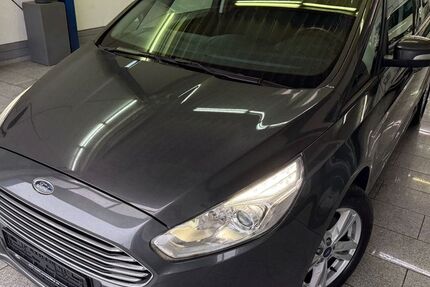 Ford Galaxy 177.539 km 13.690 &euro; Köln 50829