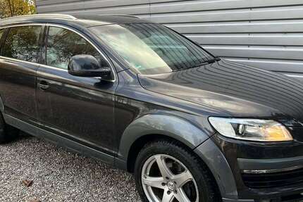 Audi Q7 212.000 km 5.700 € München 81739