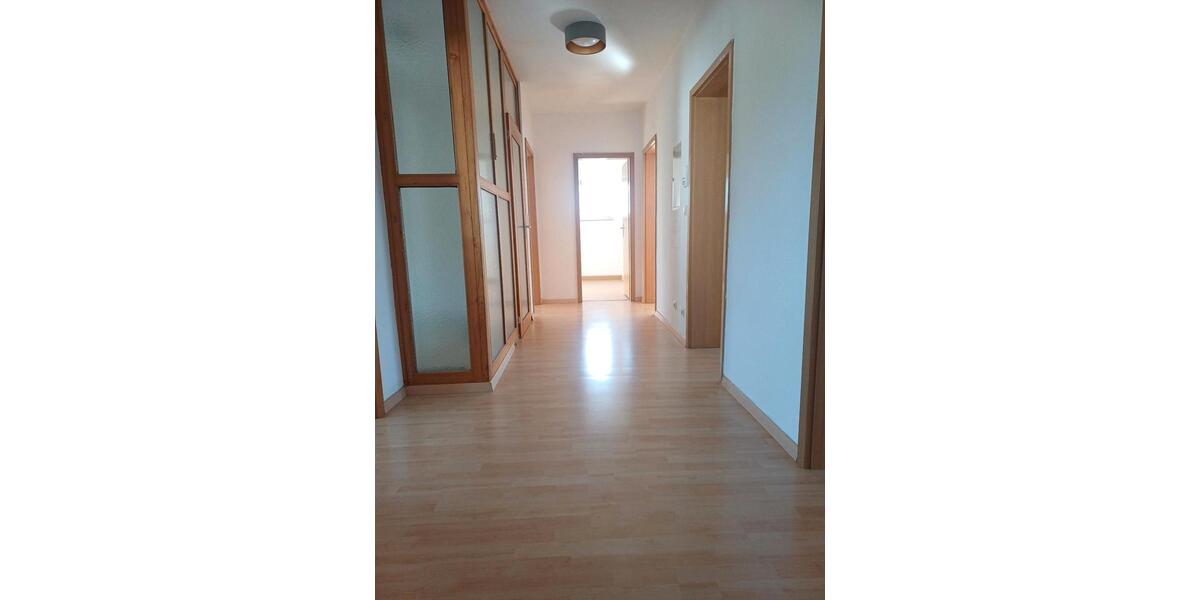 Etagenwohnung Neumarkt in der Oberpfalz Altenhof - 4.5 Zimmer, 108 m&sup2;, 1.100&euro; | Angebot:26380395