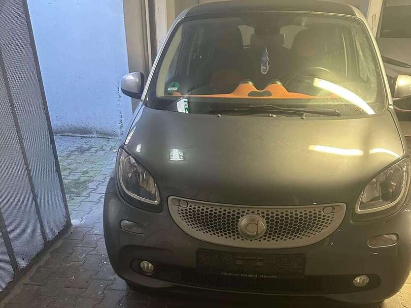 Smart forFour 65.645 km 8.600 € Sindelfingen 70167