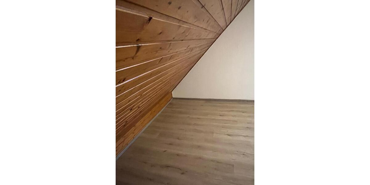 Dachgeschoßwohnung Nabburg - 1 Zimmer, 29 m&sup2;, 215&euro; | Angebot:26403659