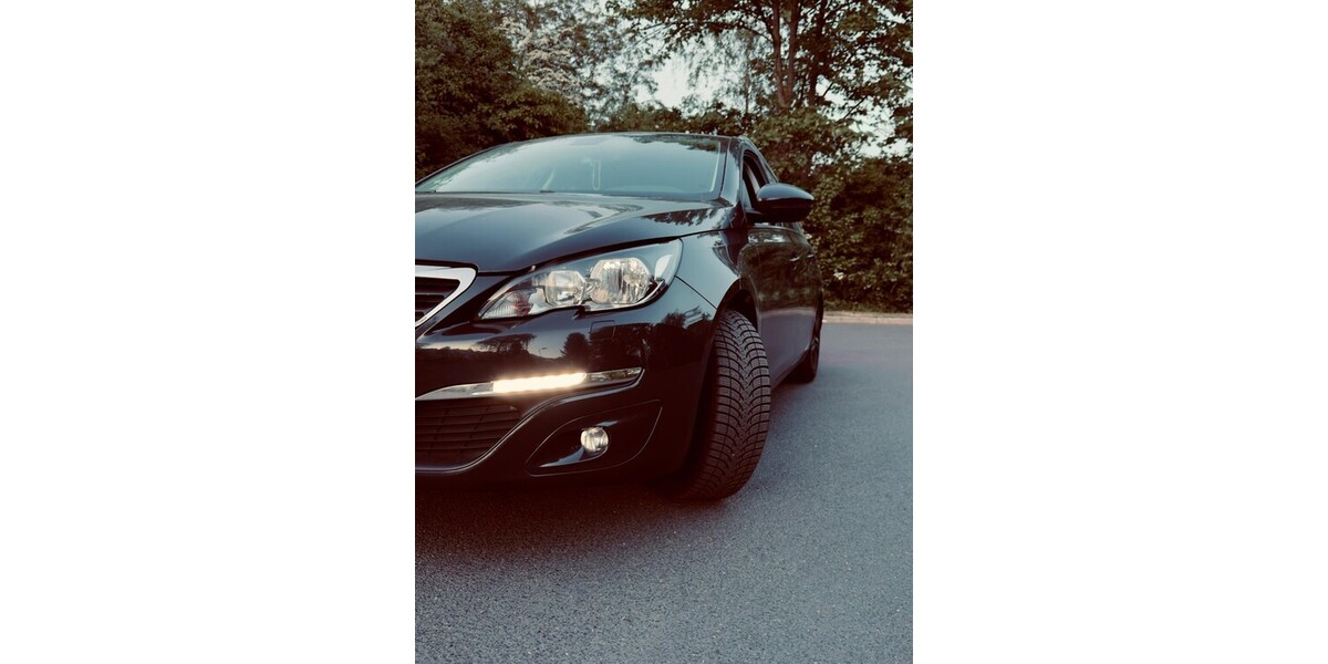Peugeot 308 105.000 km 6.500 &euro; Berlin 10178