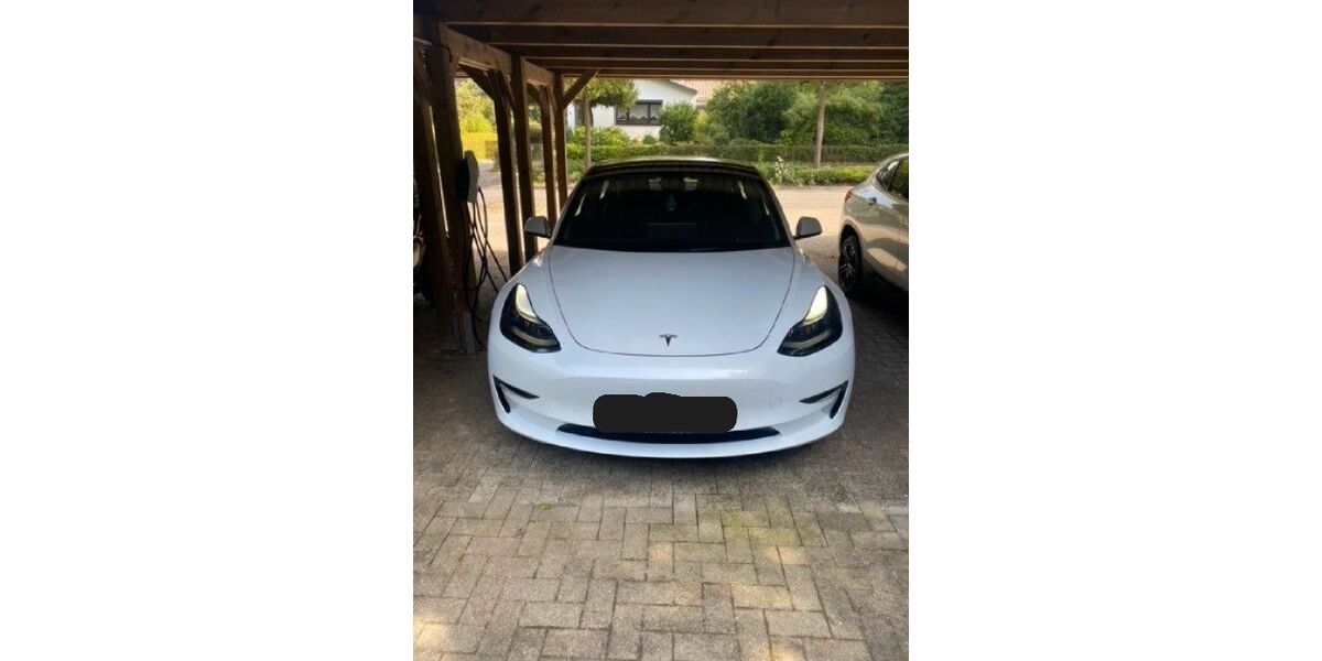 Tesla Model 3 45.208 km 33.700 &euro; Gettorf 24214