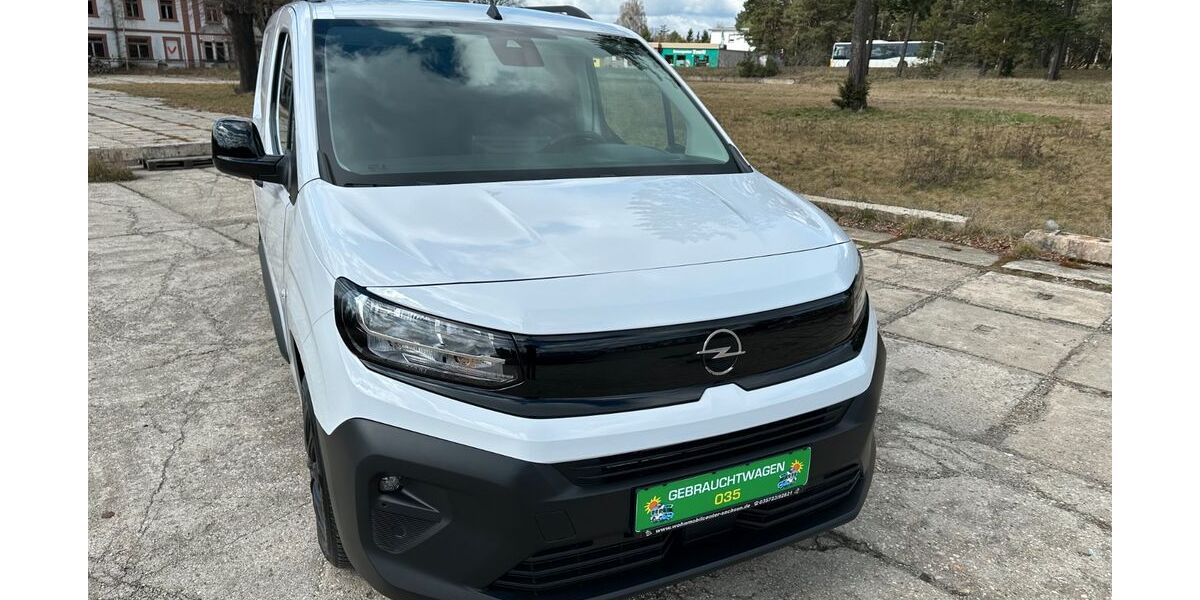 Opel Combo 13.935 km 18.485 &euro; Bernsdorf 02994
