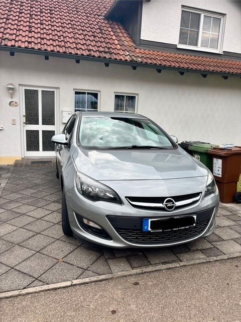 Opel Astra 98.000 km 6.500 € Großmehring 85098