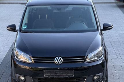 VW Touran 136.000 km 8.490 &euro; Offenbach am Main 63069
